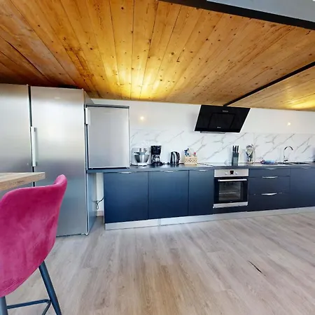 Дом отдыха Domaine De Lalie 20pers Piscine Tennis, 8min