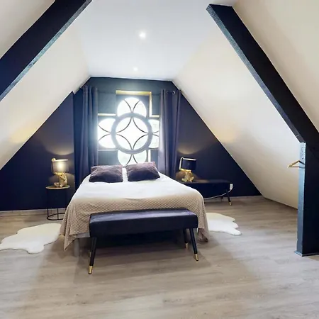 Дом отдыха Domaine De Lalie 20pers Piscine Tennis, 8min