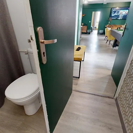 Дом отдыха Domaine De Lalie 20pers Piscine Tennis, 8min