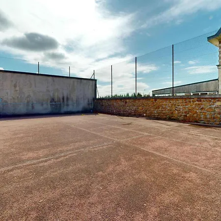 Дом отдыха Domaine De Lalie 20pers Piscine Tennis, 8min *