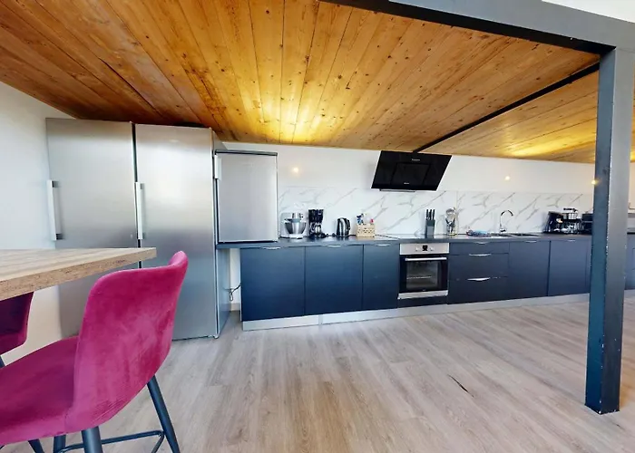 펜션 La Clef Decamp Domaine De Lalie 20pers Piscine Tennis, 8min