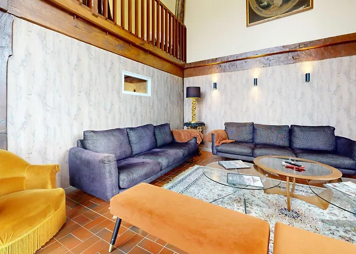 펜션 La Clef Decamp Domaine De Lalie 20pers Piscine Tennis, 8min