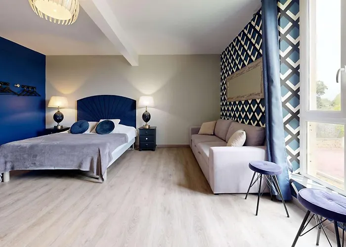 La Clef Decamp Domaine De Lalie 20pers Piscine Tennis, 8min 펜션