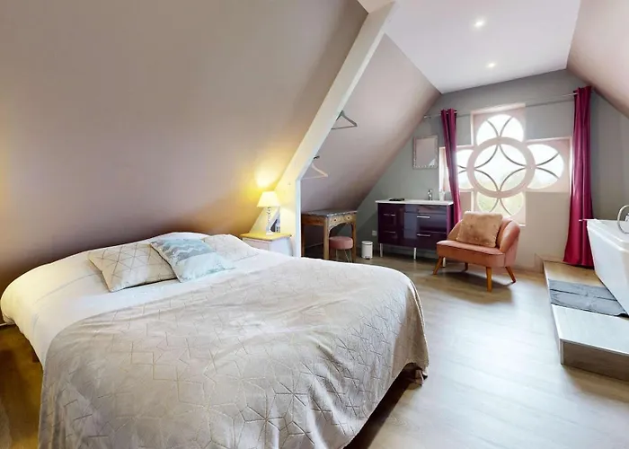 펜션 La Clef Decamp Domaine De Lalie 20pers Piscine Tennis, 8min Saint-Planchers