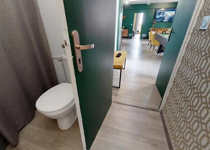 펜션 La Clef Decamp Domaine De Lalie 20pers Piscine Tennis, 8min